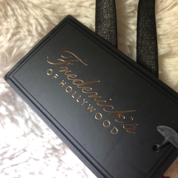 Corset Frederick’s Of Hollywood Lace - Picture 5 of 5